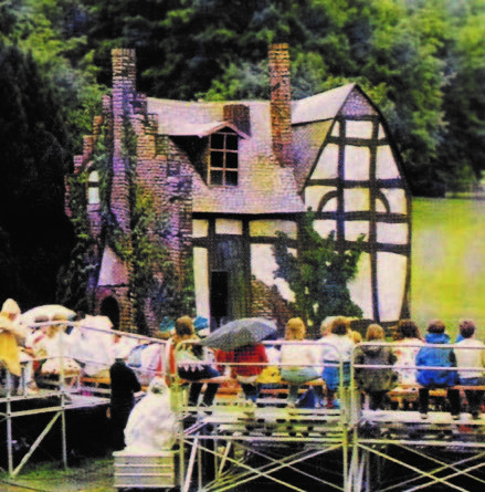 Führung: Der Park war die Bühne, das Schloss die Kulisse